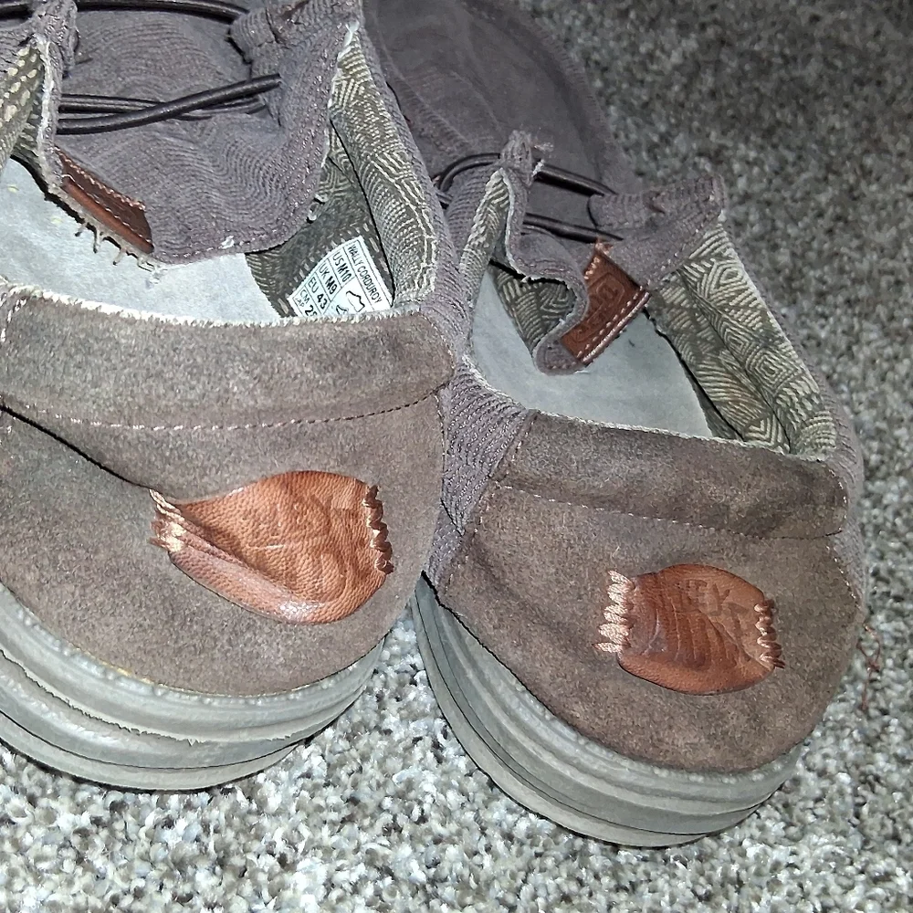 Hey Dude Chocolate Wally Corduroy Loafers Size 10 - Picture 3 of 7